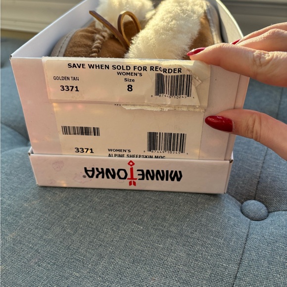 Alpine Sheepskin Moc Golden Tan - Picture 6 of 7